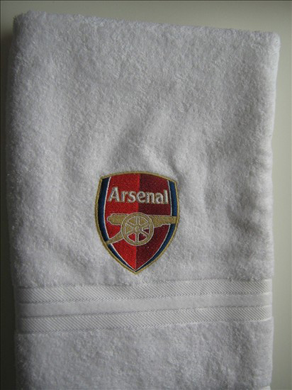towel with arsenal club logo