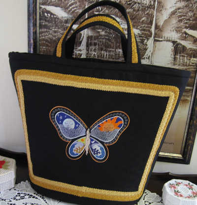 bag with free machine embroidery design
