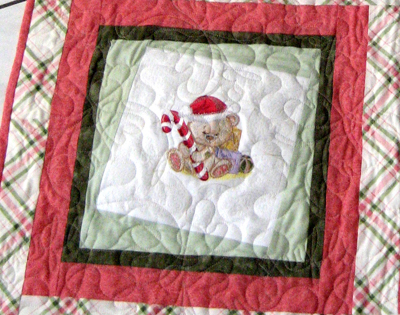 quilt with christmas teddy bear
