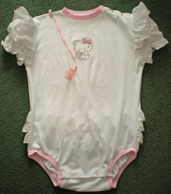 baby set with hello kitty angel embroidery